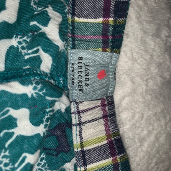 Green deer pattern pajama shorts with buttons - Picture 5 of 8